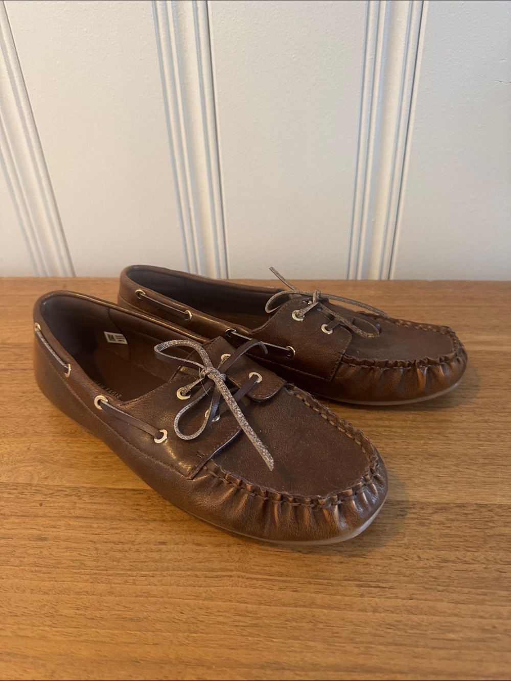 American Eagle Women’s Brown Leather Boat Shoes